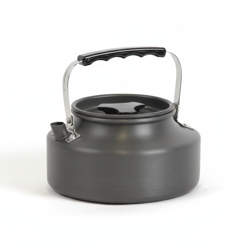 Vaelsin Camp Kettle — Studio Product Photo